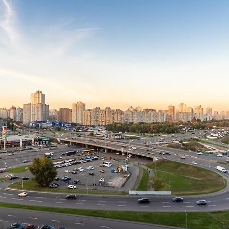 Апартаменты на метро Осокорки Київ Екстер'єр фото